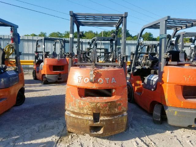 83603 - 2004 TOYOTA FORKLIFT ORANGE photo 6