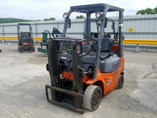 73746 - 2002 TOYOTA FORKLIFT ORANGE photo 2