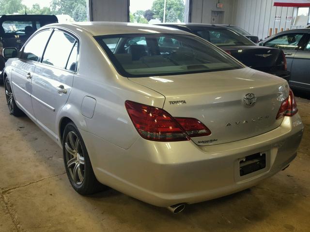 4T1BK36B58U313655 - 2008 TOYOTA AVALON XL SILVER photo 3