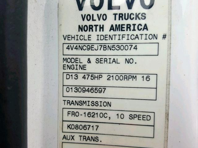 4V4NC9EJ7BN530074 - 2011 VOLVO VN VNL WHITE photo 10