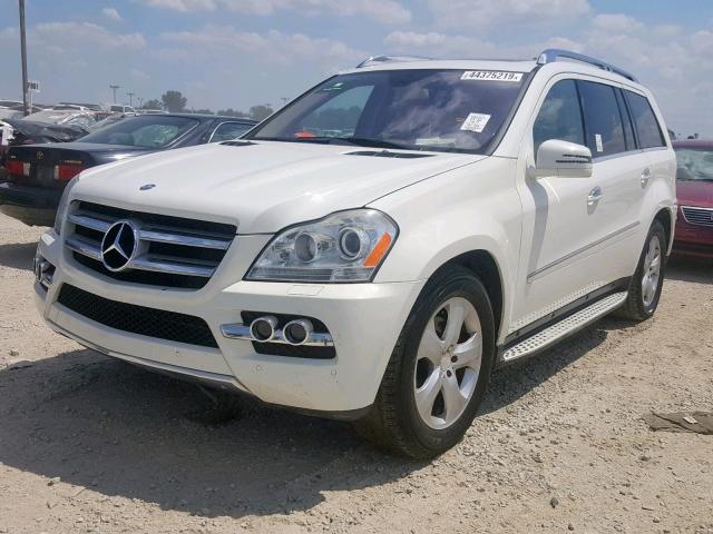 4JGBF7BE6BA674719 - 2011 MERCEDES-BENZ GL 450 4MA WHITE photo 2