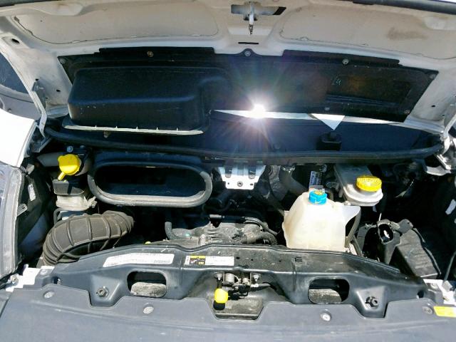 3C6TRVDG4HE546933 - 2017 RAM PROMASTER 白色 照片 7