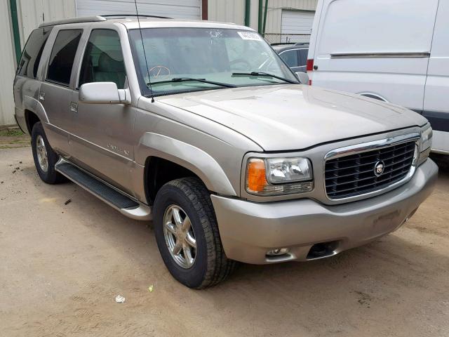 1GYEK13R3YR156860 - 2000 CADILLAC ESCALADE SILVER photo 1