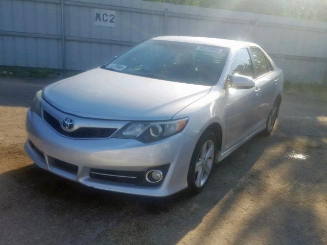 4T1BF1FKXCU046529 - 2012 TOYOTA CAMRY BASE SILVER photo 2