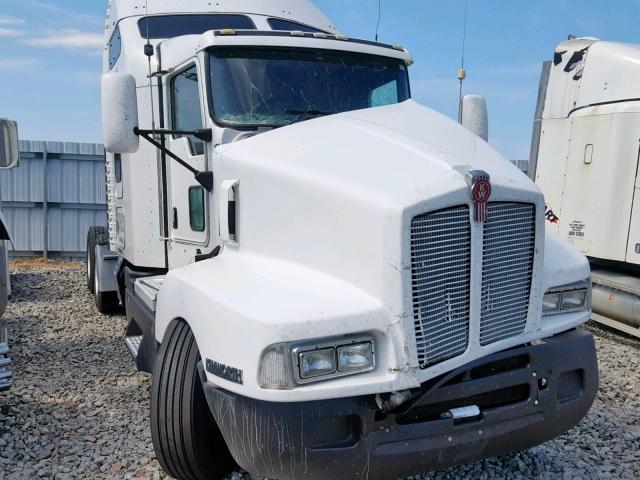 1XKADB9X65J096582 - 2005 KENWORTH CONSTRUCTI WHITE photo 1