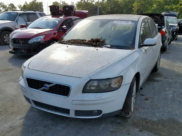 YV1MS382052083440 - 2005 VOLVO S40 2.4I WHITE photo 2