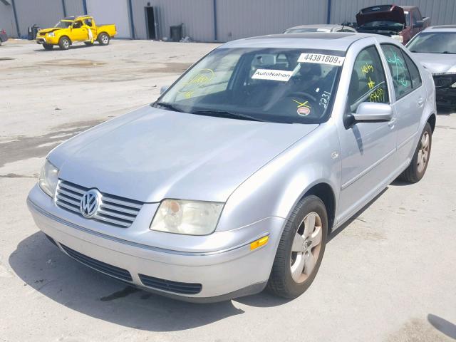 3VWSK69M05M021816 - 2005 VOLKSWAGEN JETTA GLS SILVER photo 2