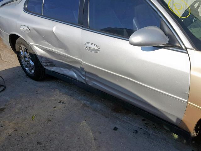 1G3WX52H72F162083 - 2002 OLDSMOBILE INTRIGUE G SILVER photo 9