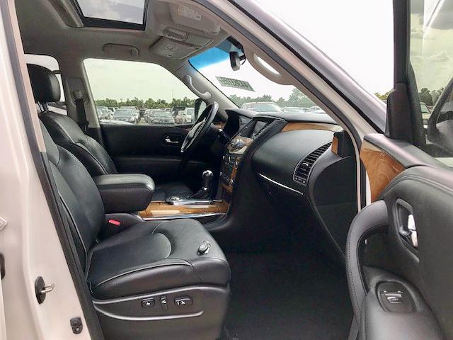 JN8AZ2NF9D9550483 - 2013 INFINITI QX56 WHITE photo 5