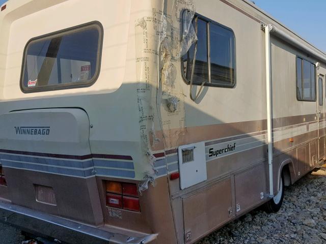 1GBKP37W7J3329458 - 1988 WINNEBAGO SUPERCHIEF BROWN photo 4