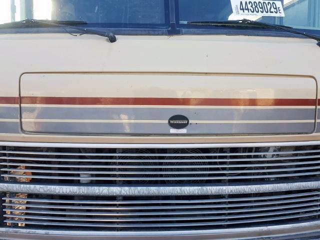 1GBKP37W7J3329458 - 1988 WINNEBAGO SUPERCHIEF BROWN photo 7