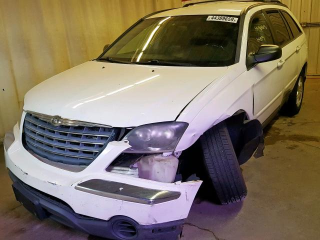 2C4GF68405R461235 - 2005 CHRYSLER PACIFICA T WHITE photo 2