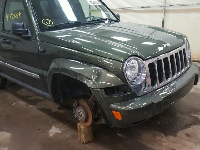 1J4GL58K46W233405 - 2006 JEEP LIBERTY LI GREEN photo 9