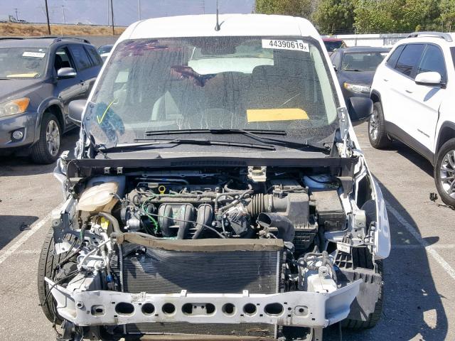 NM0LE7E76F1209241 - 2015 FORD TRANSIT CO WHITE photo 9