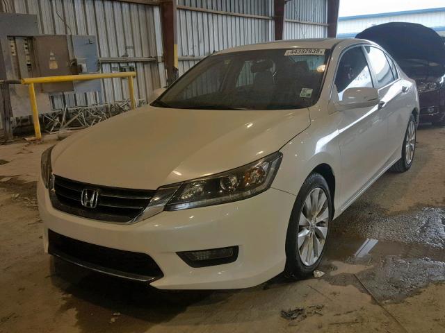 1HGCR2F88FA182482 - 2015 HONDA ACCORD EXL WHITE photo 2