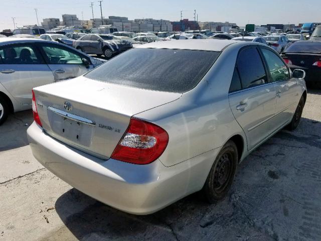 JTDBE32K030241376 - 2003 TOYOTA CAMRY LE SILVER photo 4