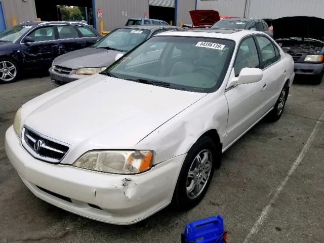 19UUA5660YA047012 - 2000 ACURA 3.2TL WHITE photo 2