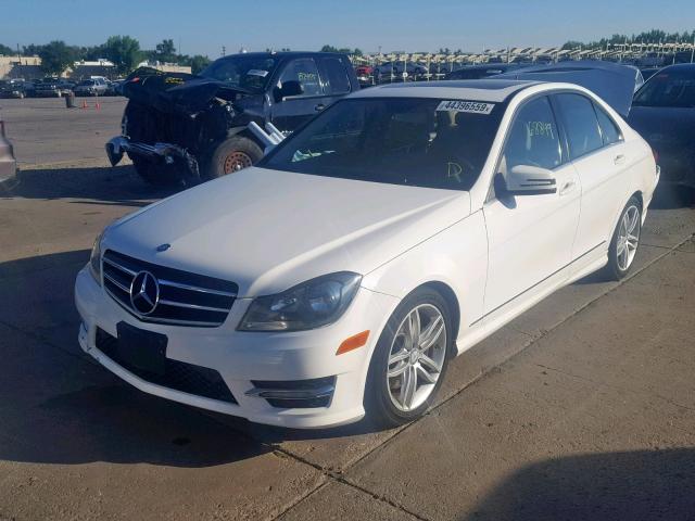 WDDGF8AB2EG204265 - 2014 MERCEDES-BENZ C 300 4MAT WHITE photo 2