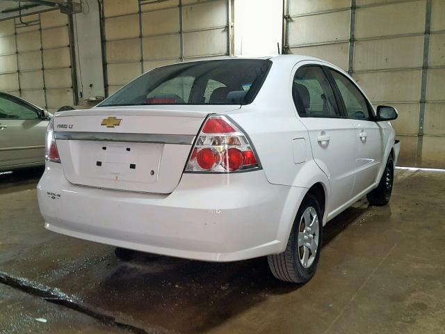 KL1TD56E89B630150 - 2009 CHEVROLET AVEO LS WHITE photo 4