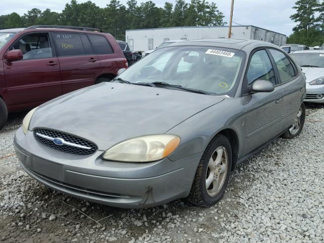 1FAFP55S62A256451 - 2002 FORD TAURUS SES GREEN photo 2