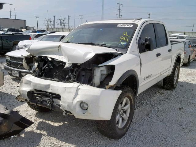 1N6BA0EC4CN322671 - 2012 NISSAN TITAN S WHITE photo 2