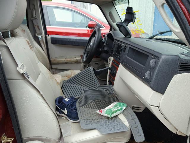 1J8HG58P47C573921 - 2007 JEEP COMMANDER MAROON photo 5