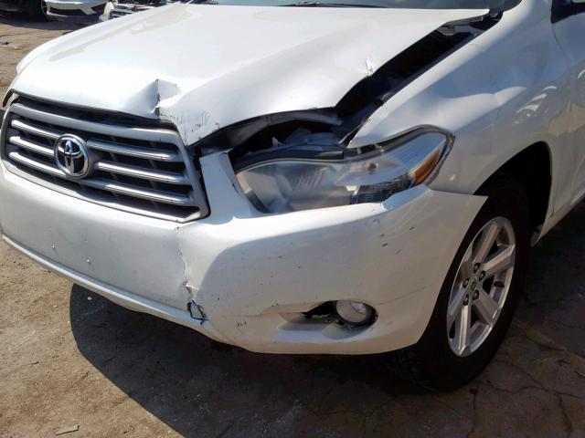 5TDKK3EH3AS012600 - 2010 TOYOTA HIGHLANDER WHITE photo 9