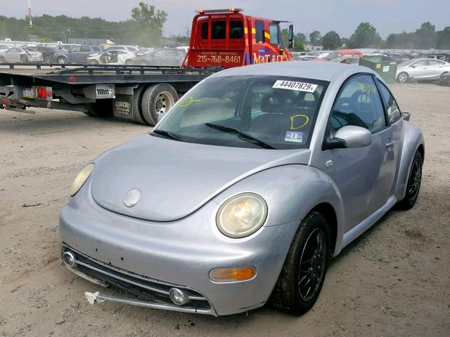 3VWCK21C92M438945 - 2002 VOLKSWAGEN NEW BEETLE Gümüş foto 2