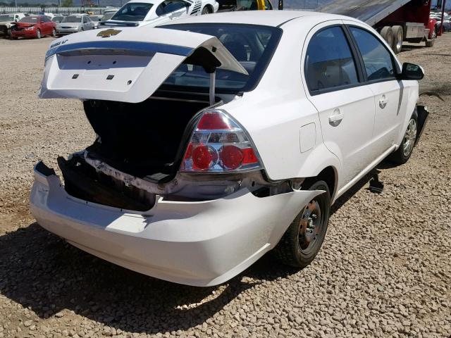 KL1TD56E29B400779 - 2009 CHEVROLET AVEO LS WHITE photo 4