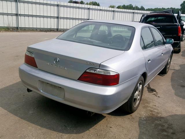 19UUA56662A049869 - 2002 ACURA 3.2TL SILVER photo 4