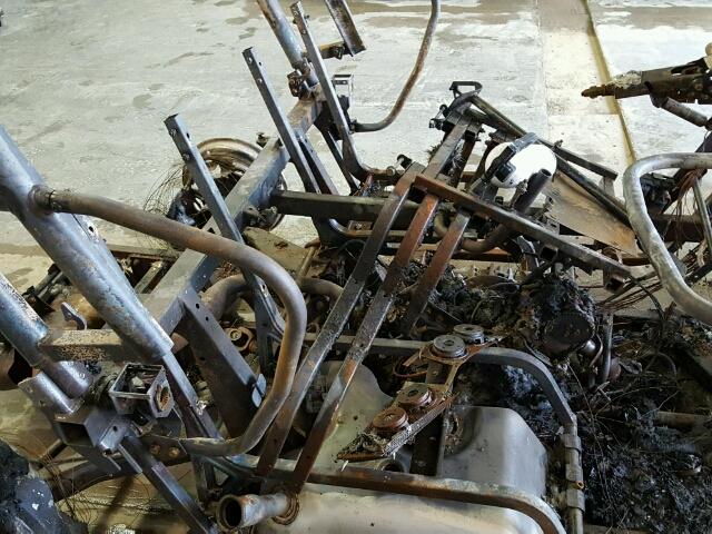 3JBKKAX24JJ000022 - 2018 CAN-AM COMMANDER BURN photo 6