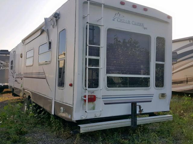 4X4TCRL2X1P182802 - 2001 CEDA TR TRAILER WHITE photo 3