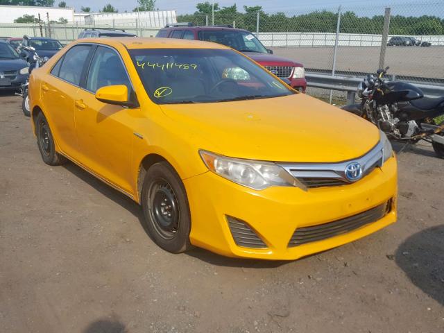 4T1BD1FK7DU073081 - 2013 TOYOTA CAMRY HYBR YELLOW photo 1