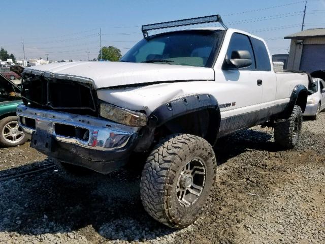 3B7KF22Z3WG112102 - 1998 DODGE RAM 2500 WHITE photo 2