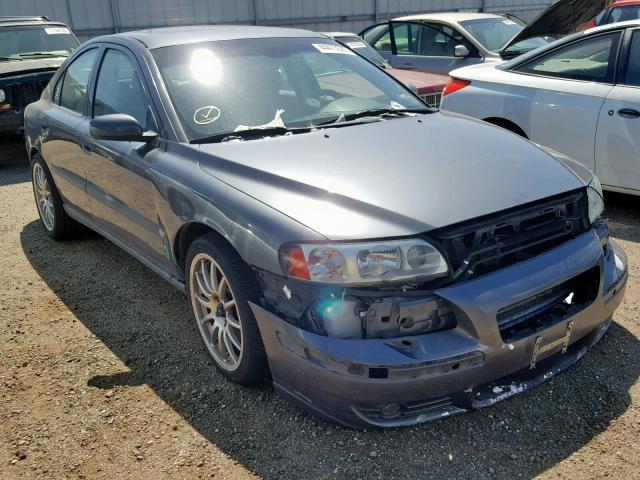 YV1RH52Y942347377 - 2004 VOLVO S60 R SILVER photo 1