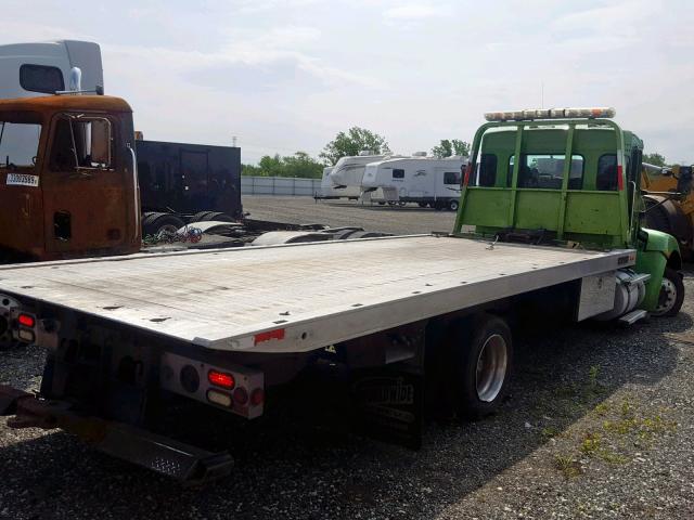 2NKMHM6X88M223647 - 2008 KENWORTH CONSTRUCTI GREEN photo 4