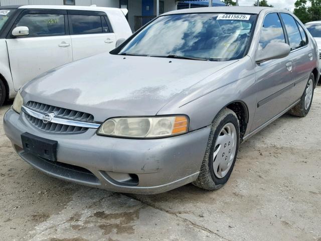 1N4DL01D7YC202313 - 2000 NISSAN ALTIMA XE SILVER photo 2