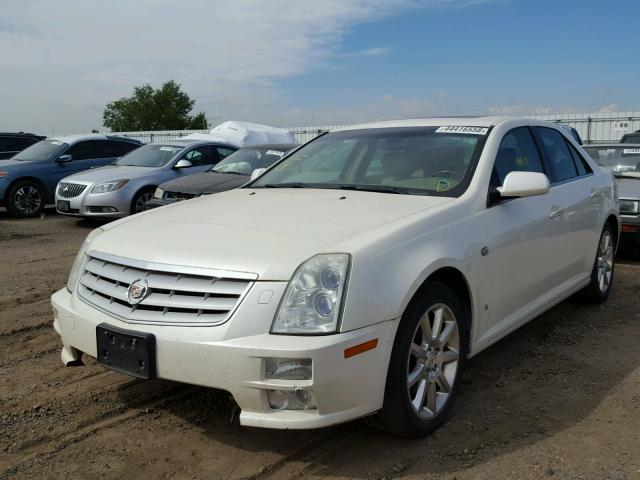 1G6DC67A670128458 - 2007 CADILLAC STS WHITE photo 2