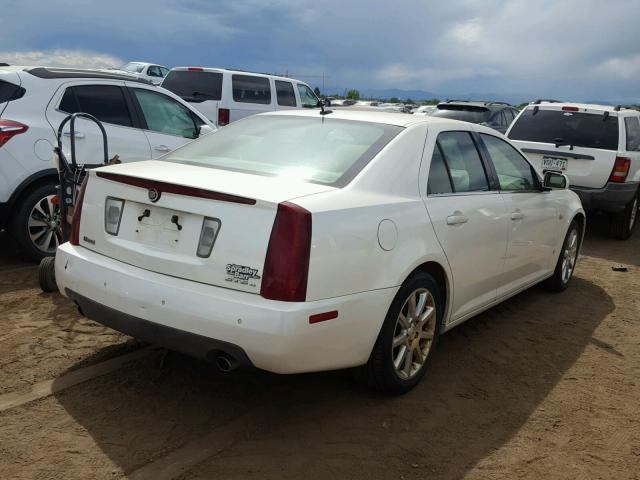 1G6DC67A670128458 - 2007 CADILLAC STS WHITE photo 4