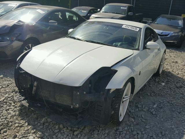 JN1AZ34D03T112960 - 2003 NISSAN 350Z COUPE WHITE photo 2