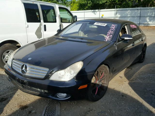 WDDDJ72X07A103060 - 2007 MERCEDES-BENZ CLS 550 BLACK photo 2