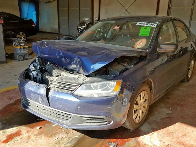 3VW1K7AJ1BM386780 - 2011 VOLKSWAGEN JETTA BASE BLUE photo 2