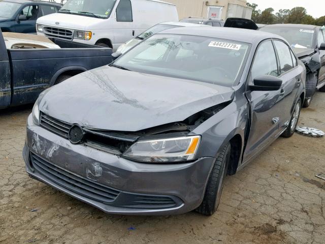 3VW1K7AJ6DM287942 - 2013 VOLKSWAGEN JETTA BASE GRAY photo 2