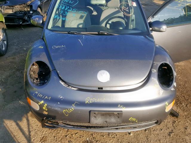 3VWBK31C45M412193 - 2005 VOLKSWAGEN NEW BEETLE ნაცრისფერი ფოტო 7