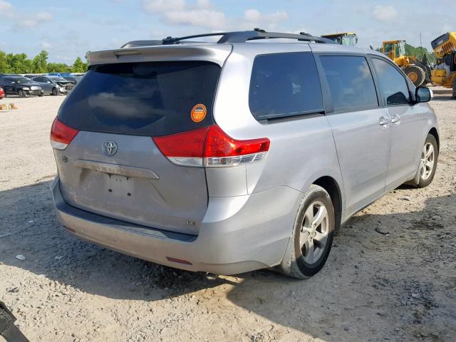 5TDKK3DC6DS358330 - 2013 TOYOTA SIENNA LE BLUE photo 4