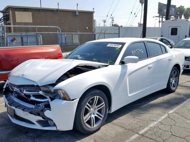 2C3CDXHG9EH329153 - 2014 DODGE CHARGER SX WHITE photo 2