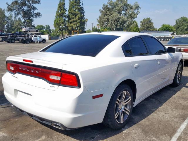 2C3CDXHG9EH329153 - 2014 DODGE CHARGER SX WHITE photo 4