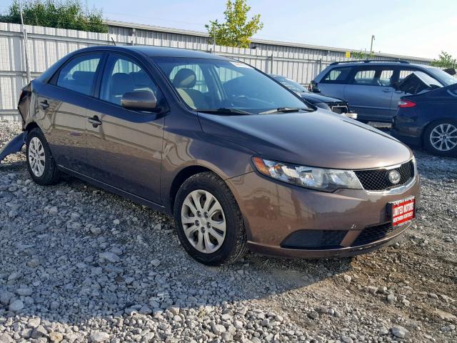 KNAFU4A2XD5655939 - 2013 KIA FORTE EX GREEN photo 1