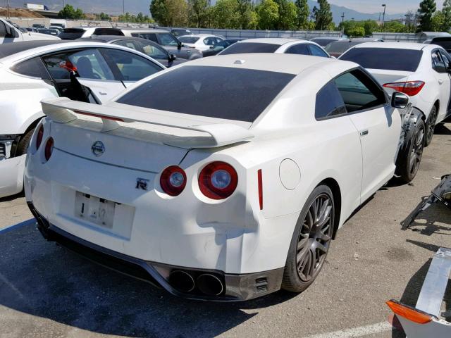 JN1AR5EF5GM290651 - 2016 NISSAN GT-R PREMI WHITE photo 4