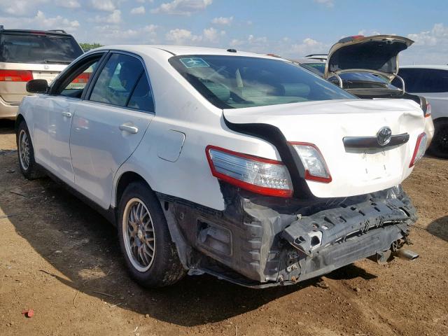 4T1BB3EK0BU129281 - 2011 TOYOTA CAMRY HYBR WHITE photo 3